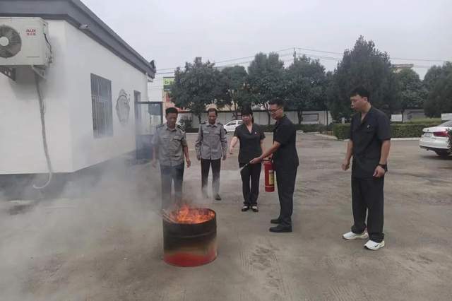 河南汝陽法院開展消防安全培訓(xùn)演練(圖5)