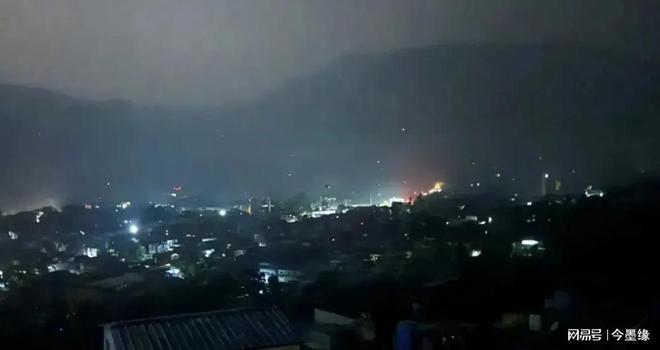突發(fā)！巴鐵打響反擊戰(zhàn)400架無人機凌晨突襲印約70%電網(wǎng)被炸癱(圖2)