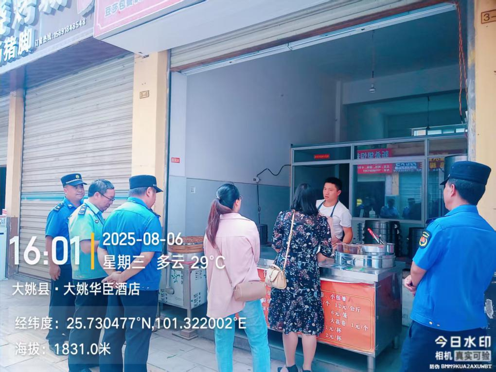 守牢安全防護(hù)門(mén)城管入戶(hù)顯擔(dān)當(dāng)