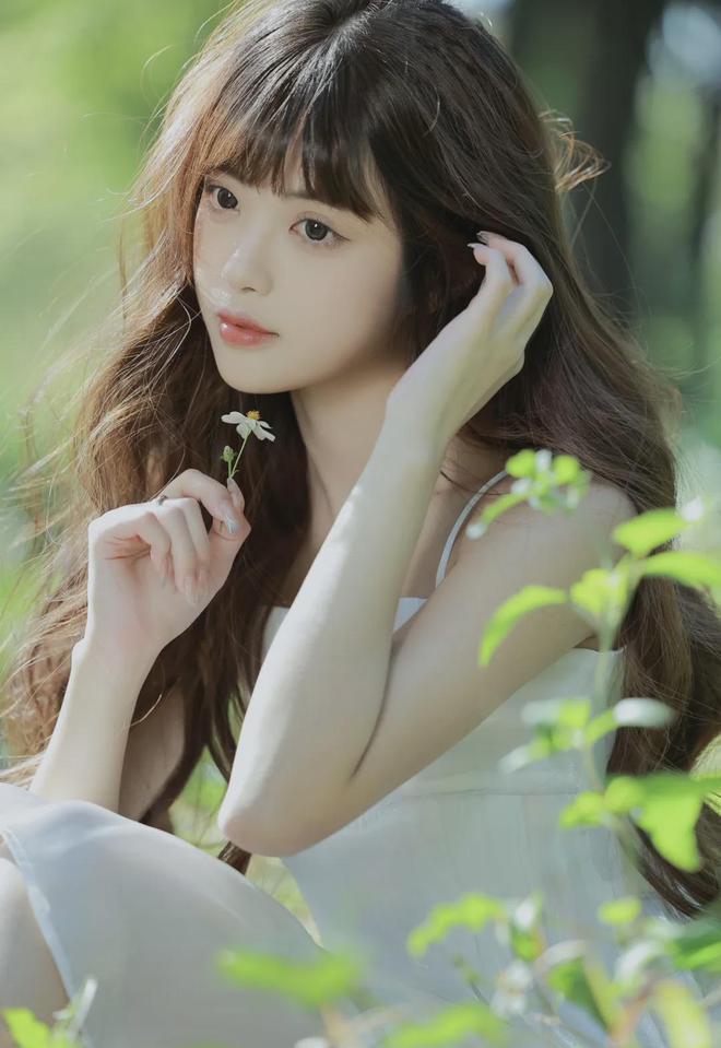 美女露身體100%不穿衣(圖1)